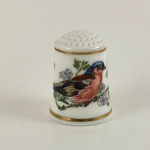 Vintage 1983 Franklin Porcelain Songbirds of The World Thimble Collection by Robin Hill - &quot;Chaffinch&quot;