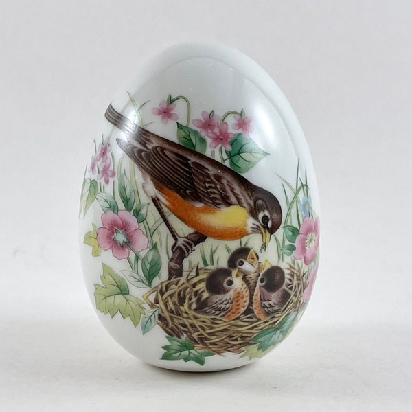 Vintage 1980s Avon - Four Seasons Porcelain Egg Series - Spring New Beginnings Porcelain Egg - Free Shipping