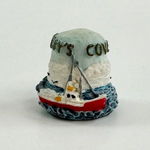 Vintage 1990s 3D Style Hand Painted &quot;Peggys Cove&quot; Ceramic Pottery Souvenir Thimble - Free Shipping
