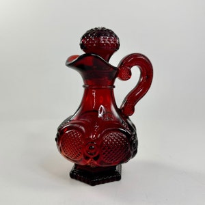 Vintage 1980s Avon The 1876 Cape Cod Collection - Red Ruby Glass 5 Ounce Cruet - Free Shipping