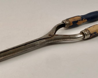 Vintage 1930's Non-electric Curling Iron With Blue Painted Wooden - Main Image