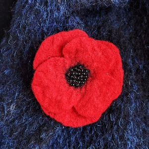 Wet Felted Poppy Brooch: Handmade Red Flower Lapel Pin