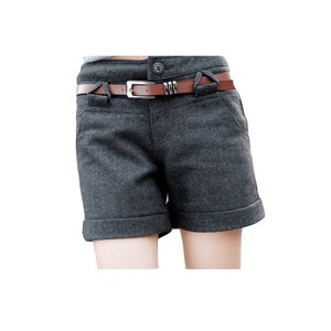 Fashion wool shorts black or gray