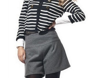 Fashion design wool shorts black or gray