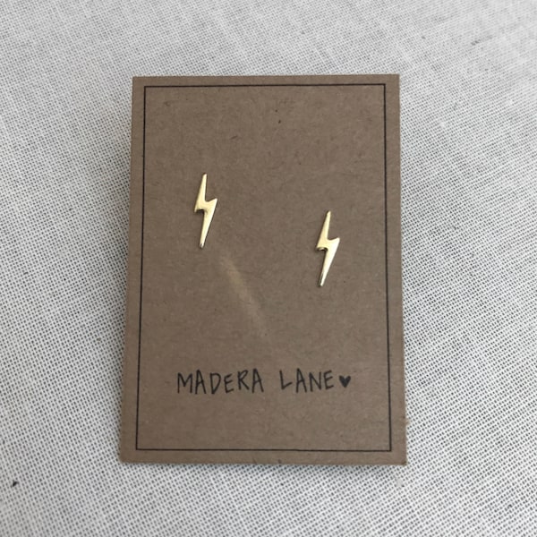 Mini Blitz Bolt Ohrstecker in Gold. Sterling Silber Beiträge. Elektrische Ohrstecker. Grundform Ohrringe. Minimalistischer Schmuck für jeden Tag.