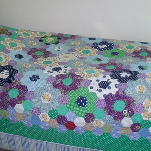 REDUCED Handmade Vintage hand pieced hexagons patchwork remade into a beautiful quilt