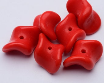 Vintage German Glass Beads Opaque Red Twisted Flat Oval 17x10mm 6pcs 10239041