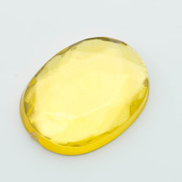 Vintage Lucite Cabochon Clear Yellow Oval Faceted Cut Silver Foiled Back 18x13mm 8pcs 20103020