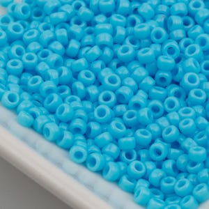 Toho Seed Beads 8/0 Aqua Opaque (#43) 15g 10642151