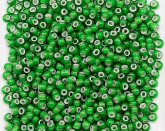 Vintage French White Heart Beads 8/0 Green 15g 11005011