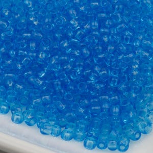 Toho Rocailles 8/0 Light Sapphire Transparent (#3L) 15g 10642107