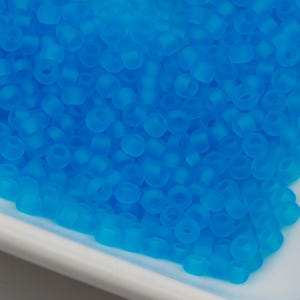 Toho Rocailles 8/0 Aqua Transparent Matte (#3BF) 15g 10642106