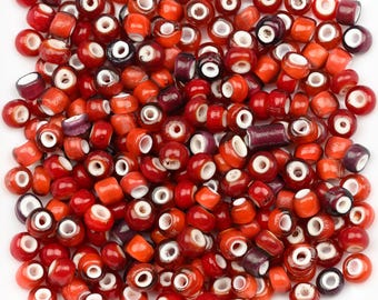 Antique Venetian White Heart Beads 6/0 Red Mix 15g 11003001