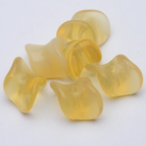 Vintage German Glass Beads Topaz Marble Twisted Flat Oval 17x10mm 6pcs 10239037