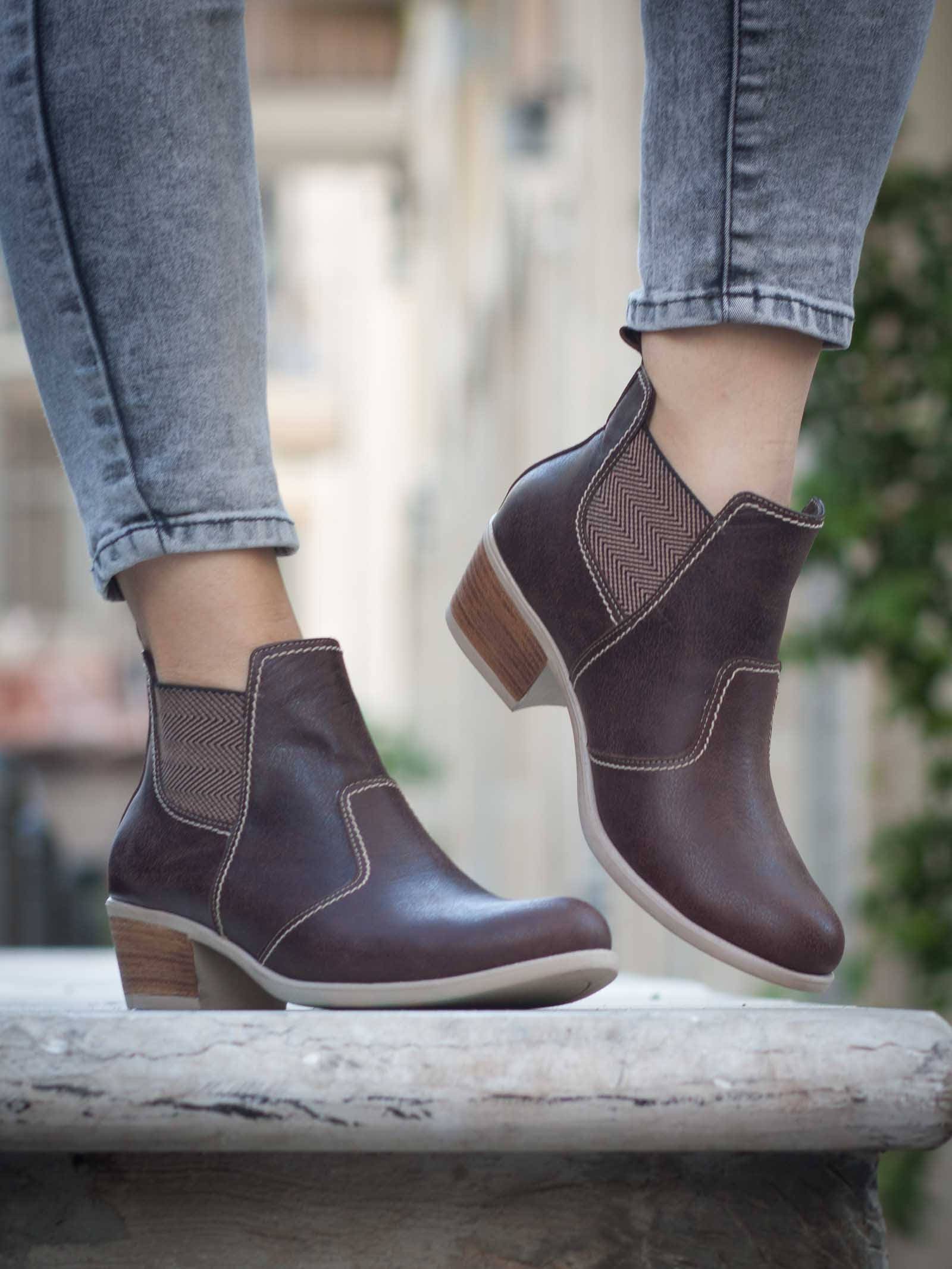 ladies brown leather ankle boots size 4