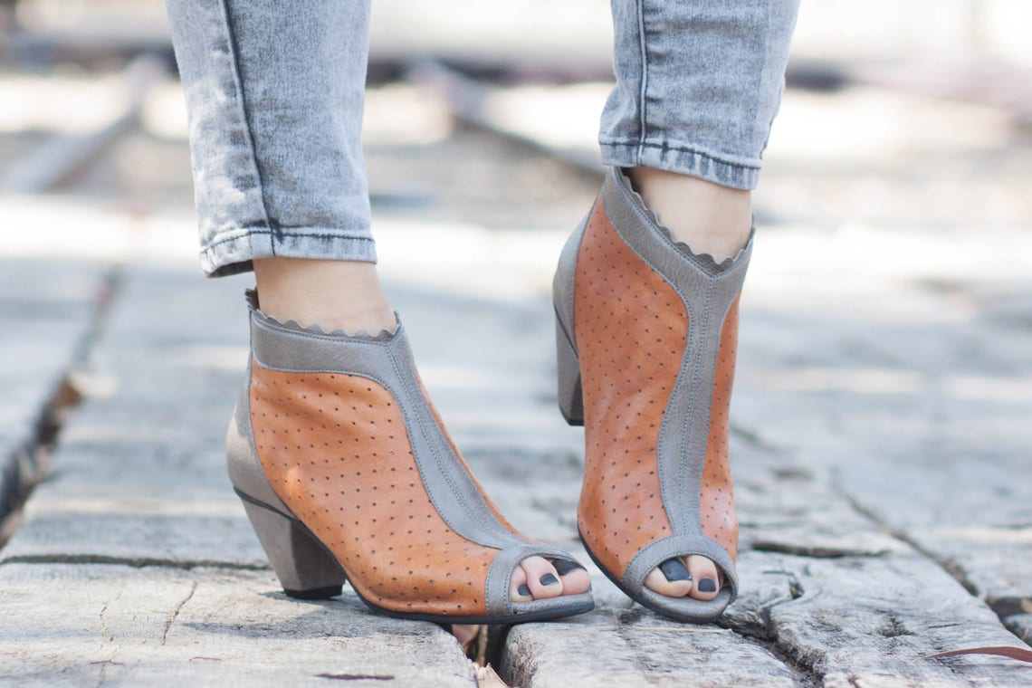 chaussures talon camel