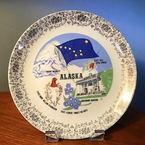 Vintage Alaska colorful display state plate by Godfred & Associates