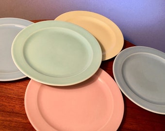 Vintage Lu-Ray &quot;Patels&quot; pastel plates in various colors from the 40s or 50s by TS&T - price is for each