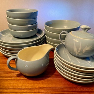 Collections of vintage Winfield "Blue Pacific" plates, bowls and more - prices per set