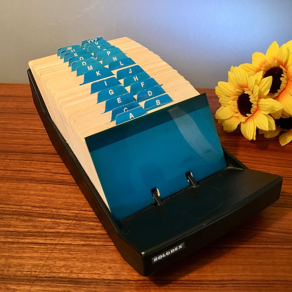 Vintage Rolodex NVIP-35 with blank cards from the 80s