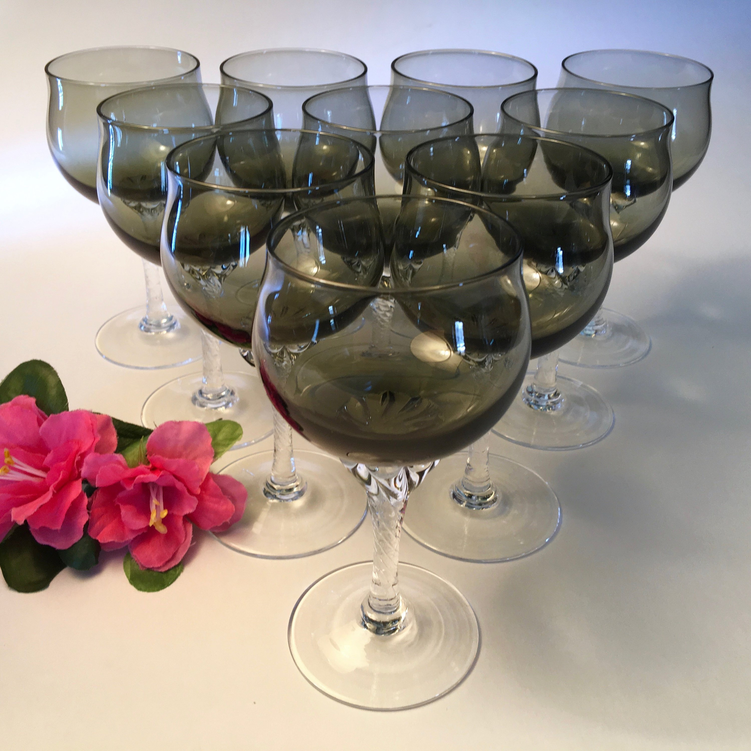 Sasaki-Crystal 'Hana' Frosted Wine Glass Pair-Calla Lily Design