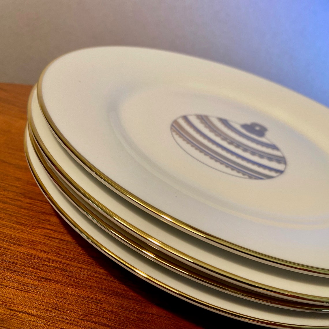 Set of four dessert or appetizer plates with gold ornaments by Etsy