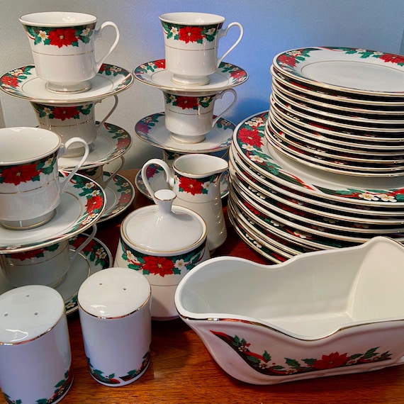 Tienshan fine china 2025 deck the halls