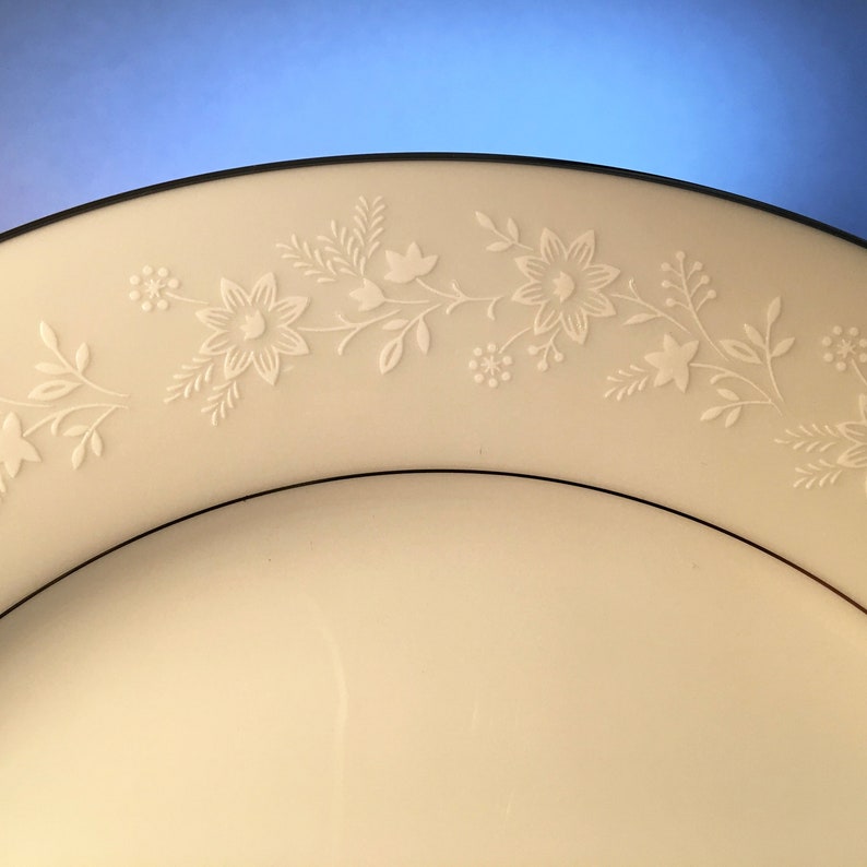 number 6438 Set of 8 Noritake Buckingham salad plates