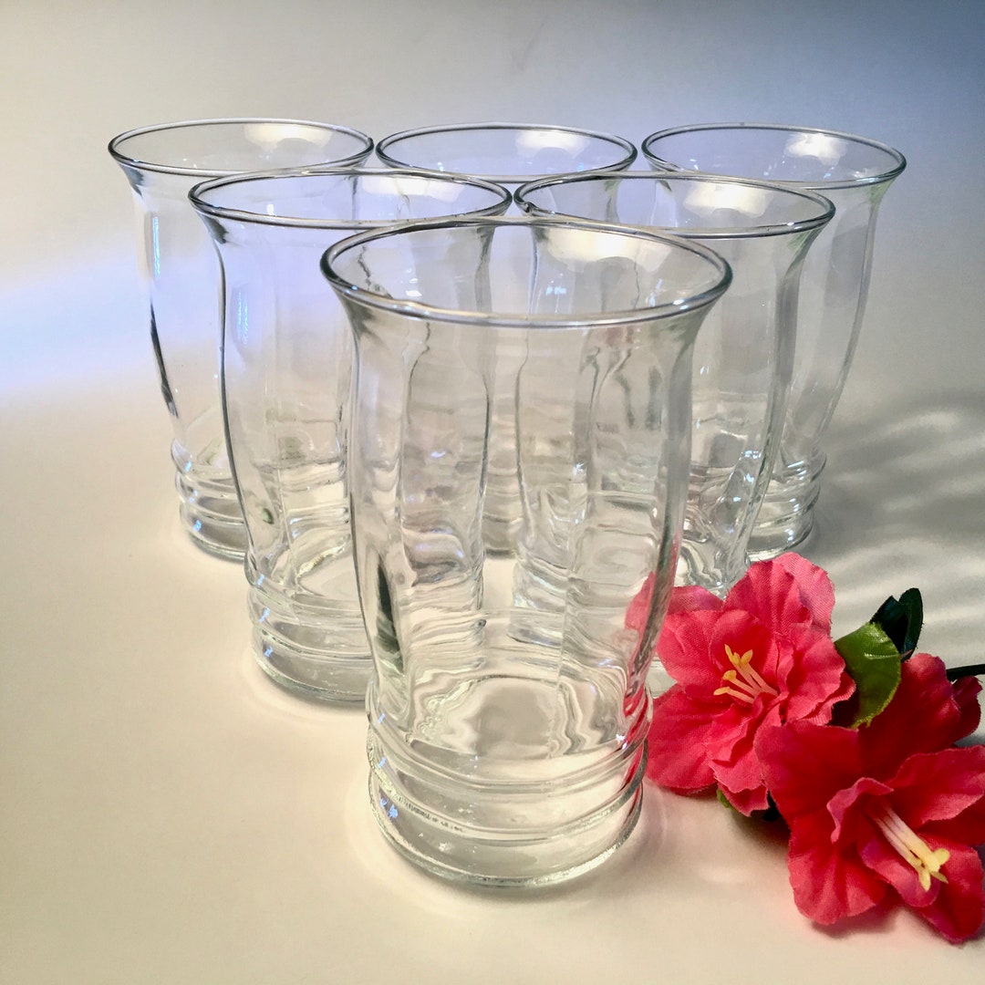 Set of Six Vintage 10 Ounce Tumblers Glasses Featuring a Rippled Base