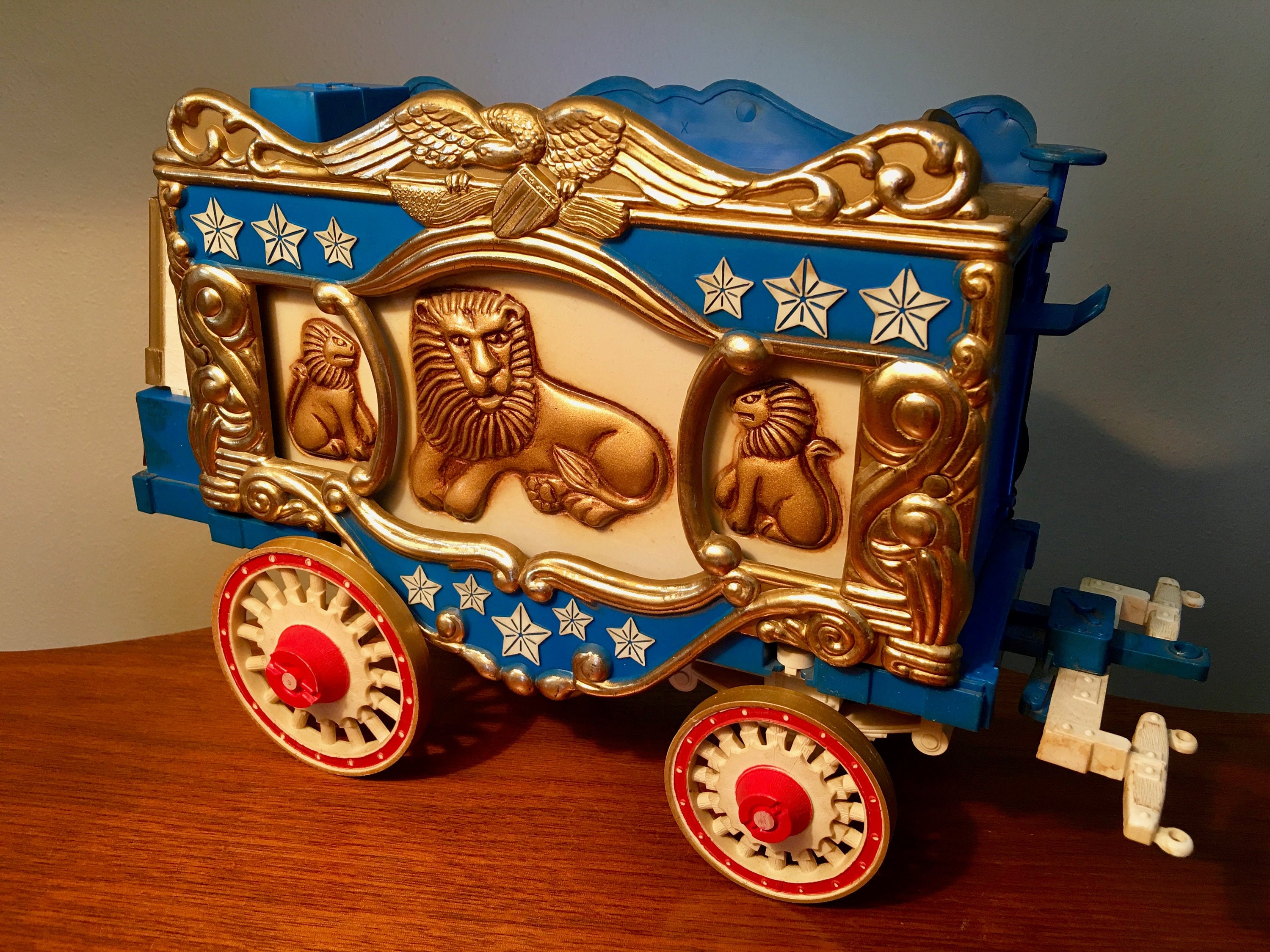 1979 Jim Beam Circus Wagon Collectible Liquor Decanter by Regal
