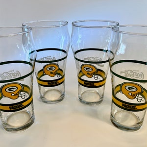 Set of four vintage Coca-Cola Green Bay Packers NFL soda fountain glasses