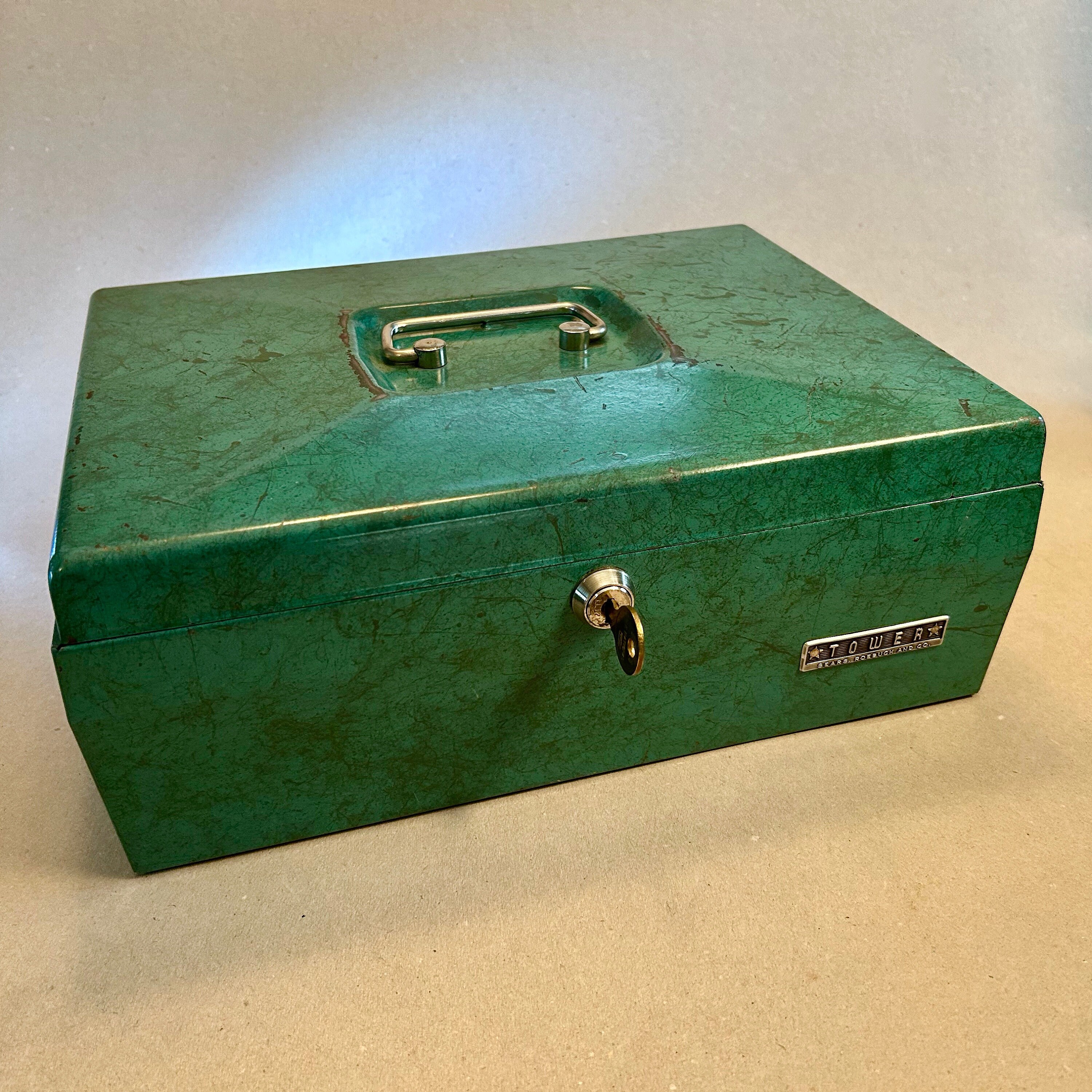 Sears Roebuck Vintage 70s Green Plastic Tackle Box Retro Works 12 x 5
