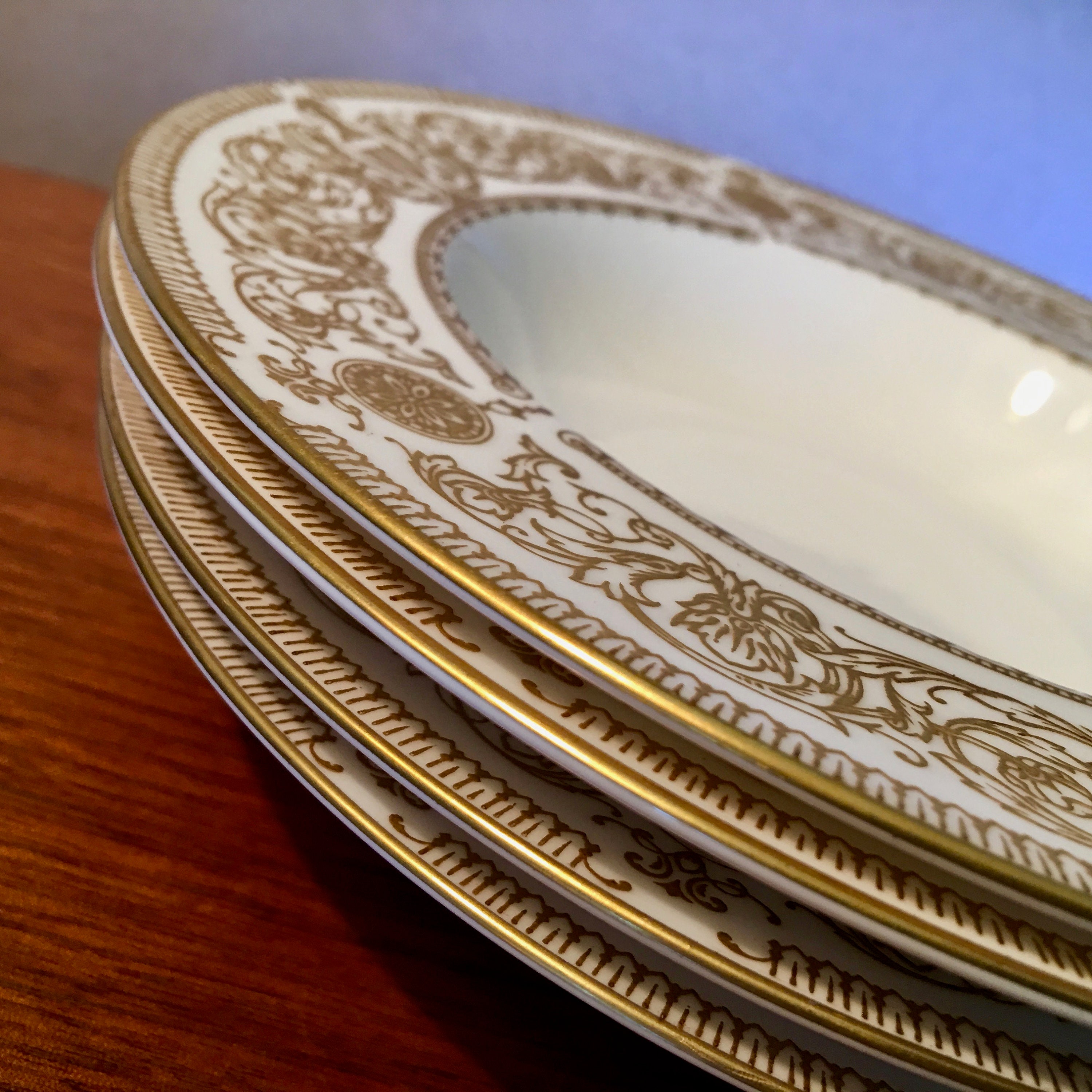 新品英国製 WORCESTER 最高級ライン【HYDE PARK】2枚 希少 ロイヤルウースター Royal Worcester Hyde Park Rimmed Soup Bowl