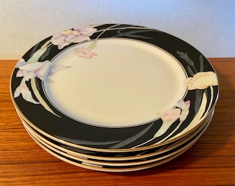 1 SET LEFT! Set of 4 vintage Mikasa "Charisma Black" salad plates made in Japan - price is for the set of 4