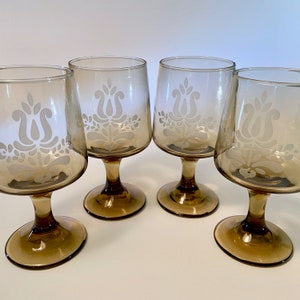 Set of four vintage Pfaltzgraff Village etched glass water goblets
