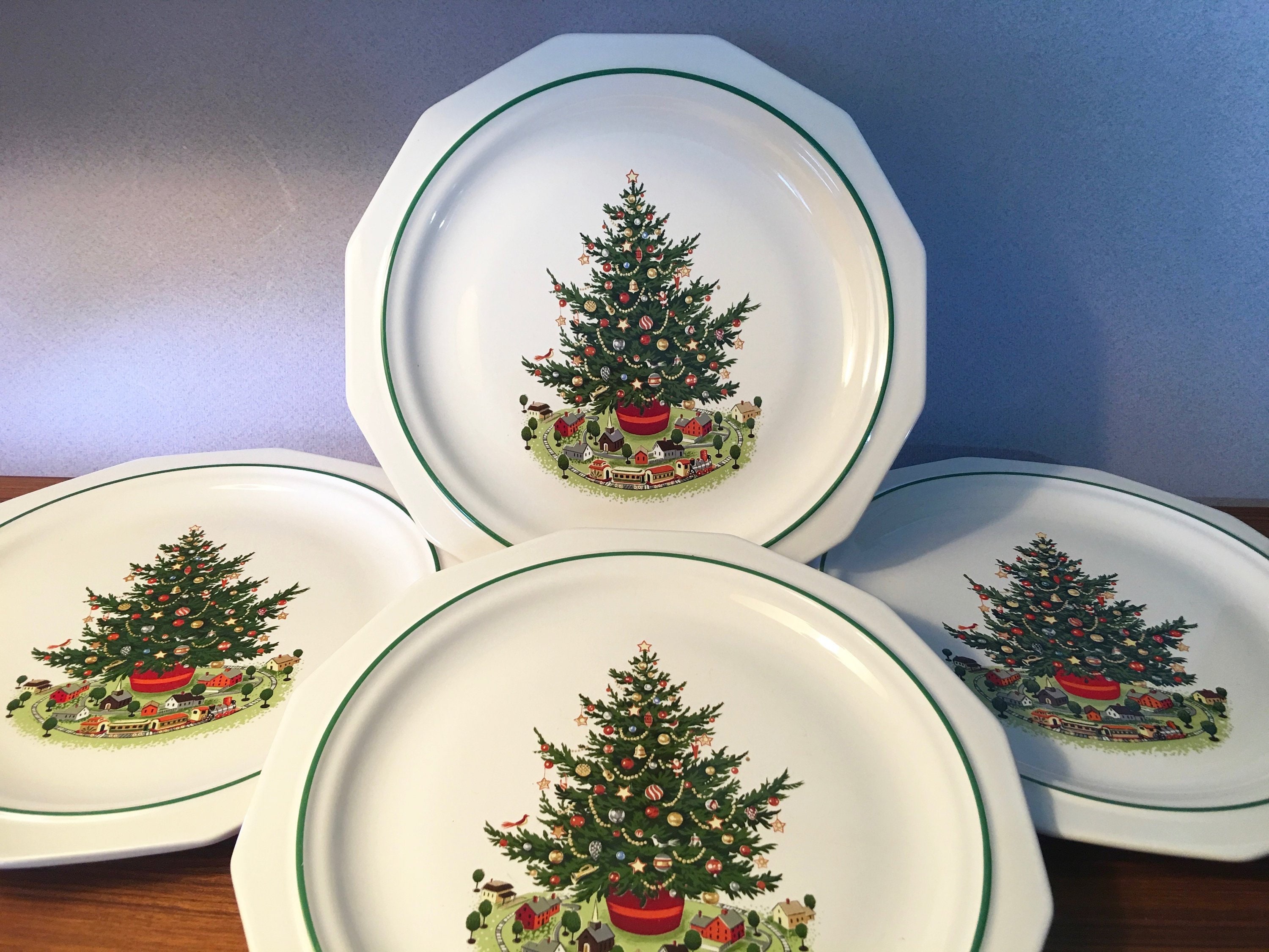 SET AVAILABLE! Set of Four Vintage Pfaltzgraff 