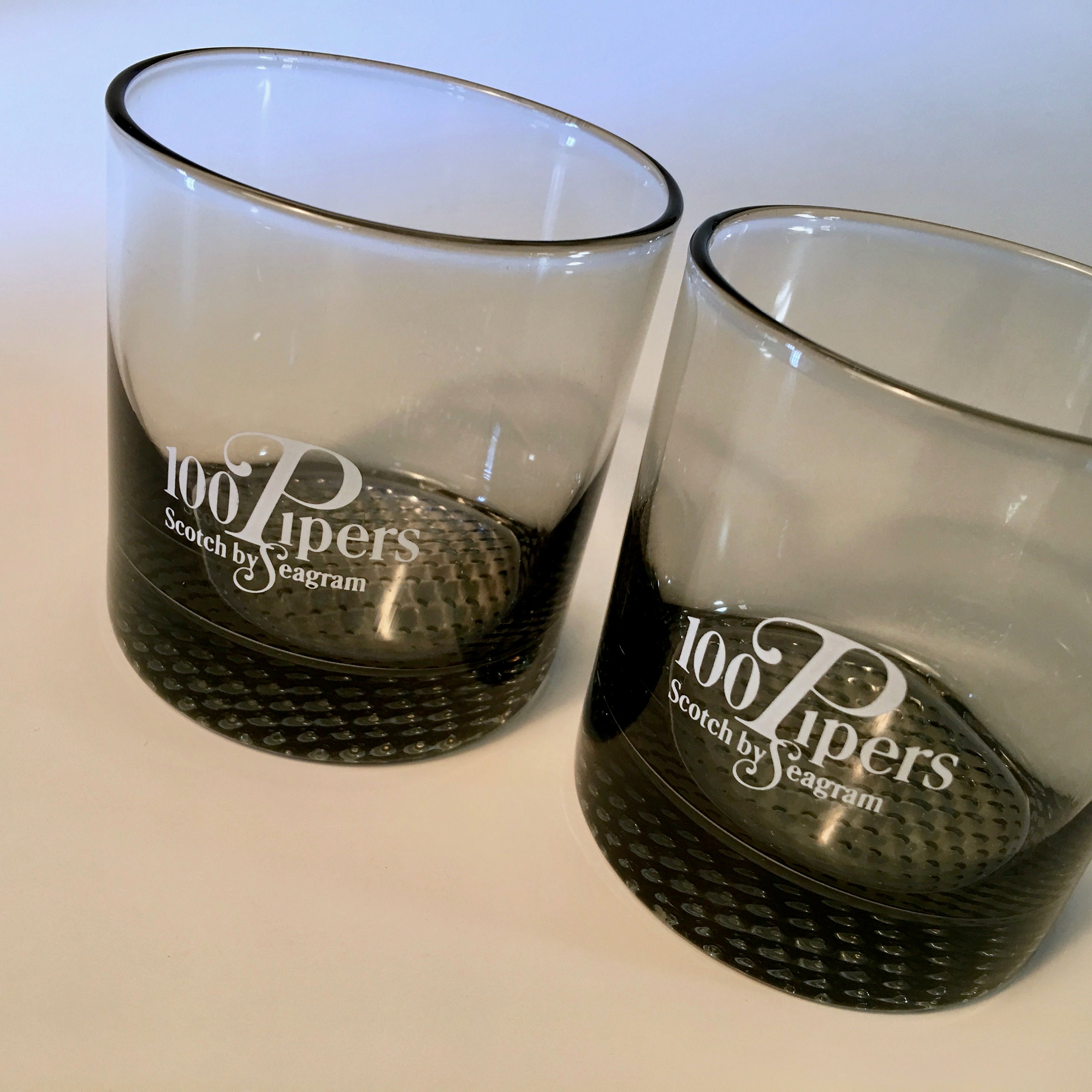 1 SET LEFT! Set of Two Seagram 100 Pipers Scotch Small Tinted