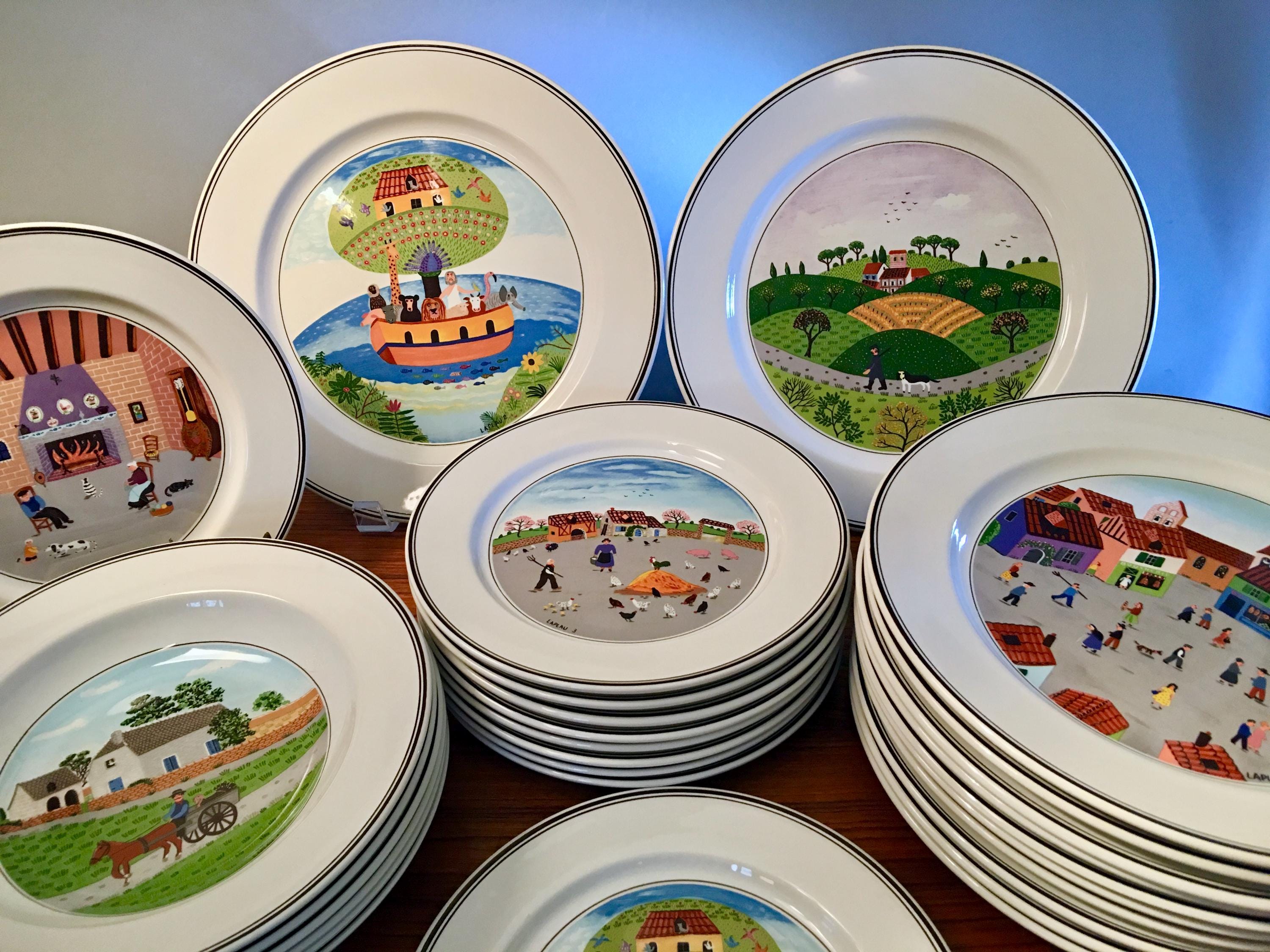 Naif Christmas Handled Cake Plate by Villeroy & Boch