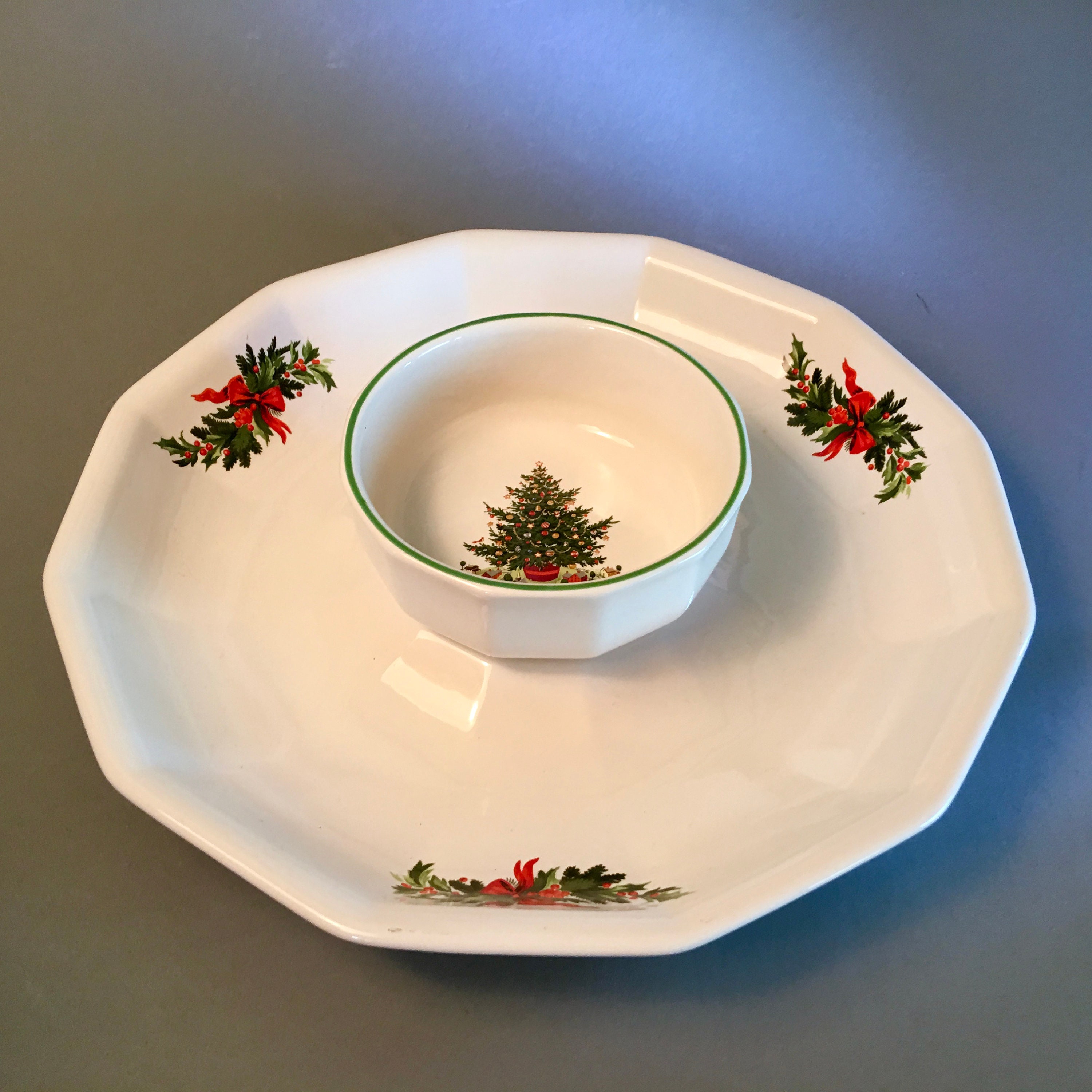 Pfaltzgraff Heritage Christmas Dishes Christmas Heirloom Tiered