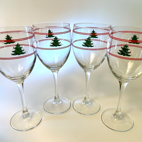 Set of 4 or 8 Waechtersbach "Christmas Tree" 12 ounce glass goblets - price is for one set of 4 glasses, two sets may be available