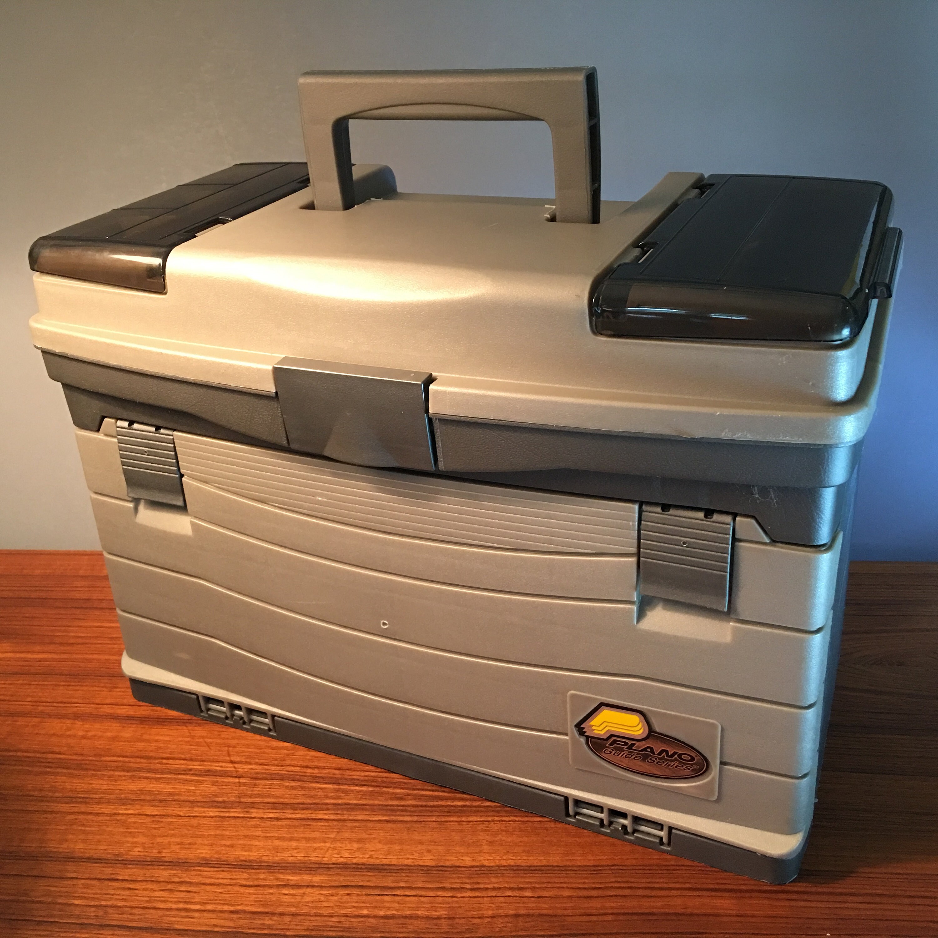 Vintage Plano Guide Series Four Drawer Tackle or Art Box 757004