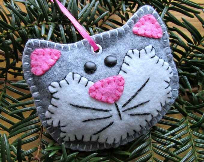 Wool Felt Kitty Cat Head Ornament Hanger in Gray & White - Etsy