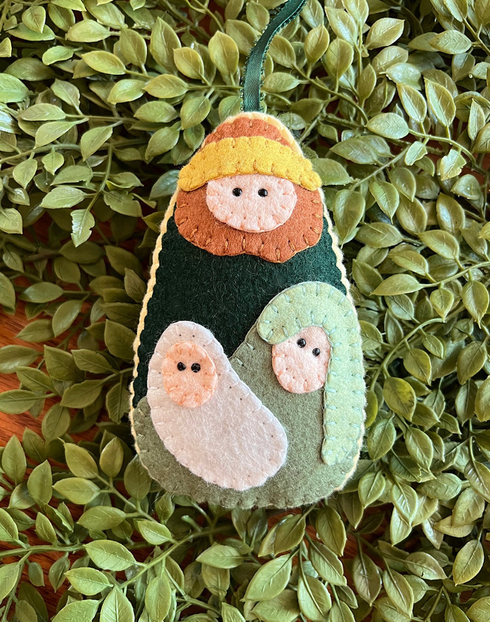 Wool Felt Nativity Ornament Color Choice - Etsy