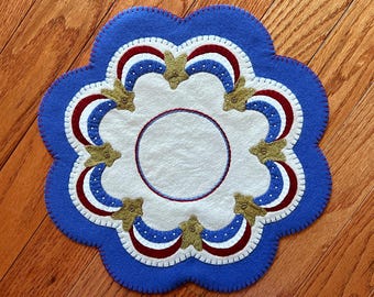 Wool Felt Swag Patriotic Table Candle Mat