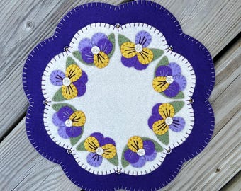 Wool Felt Pansy Table Mat