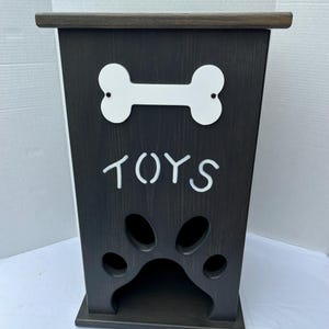 Tower Toy Box