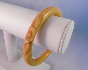 Antique carved resin/hard plastic bangle. Orange colour, Gallalith or Catalin bracelet.