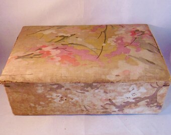 Lovely vintage French floral fabric box, trinkets, sewing, crafting c1930