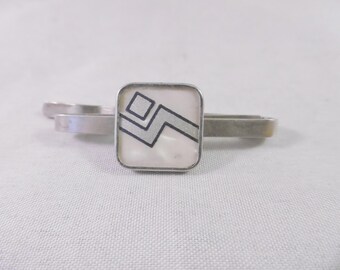French Art Deco enamel tie pin. Marked >DUV<
