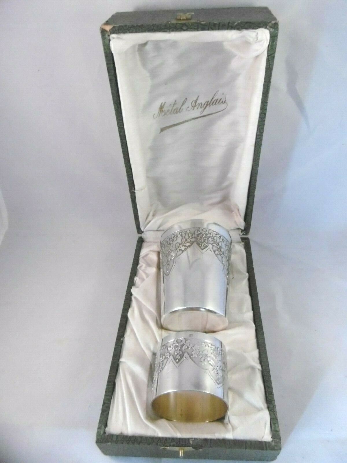 Vintage Français Metal Anglais Tasse & Serviette Bague Coffret Cadeau Dans La Boîte Originale Hallma